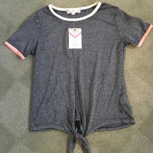 💋 Tie waist t shirt